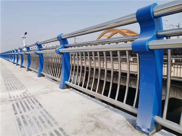 黄浦304不锈钢复合管护栏的生产工艺揭秘
